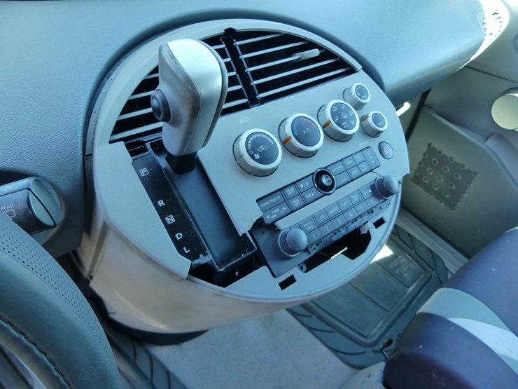 2005-nissan-quest-image-11