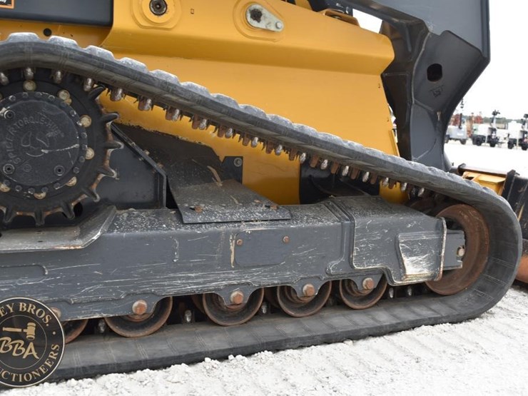 2024-deere-333g-image-42