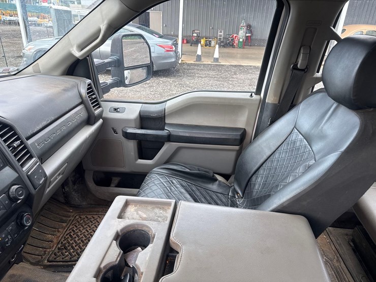 2020-ford-f250-image-30