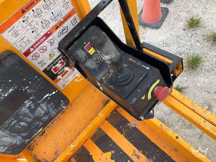 2021-hy-brid-ps-1430-14ft.-electric-scissor-lift-image-8