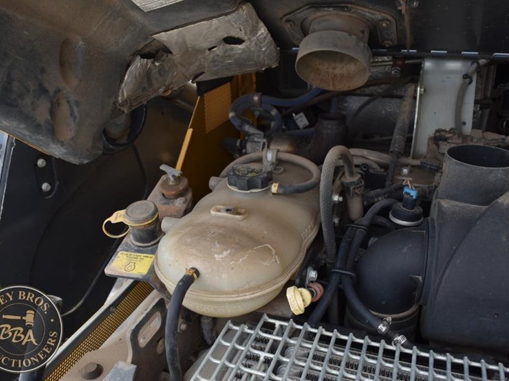 2018-deere-333g-image-36