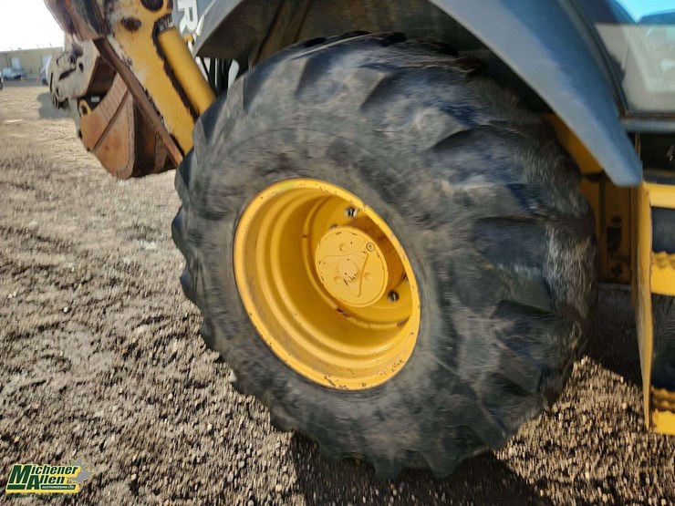 2014-deere-310sk-image-23
