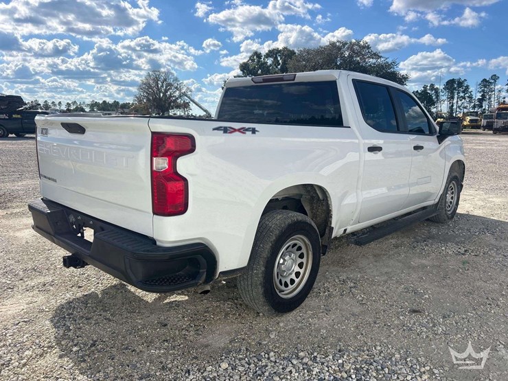 2019-chevrolet-silverado-1500-image-3