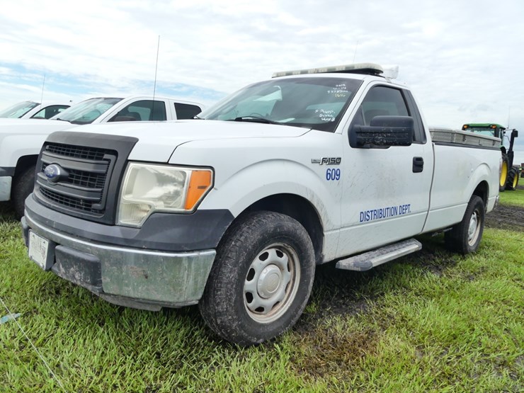 2013-ford-f150-xl-image-1