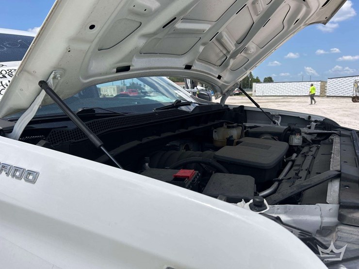 2022-chevrolet-silverado-1500-image-9