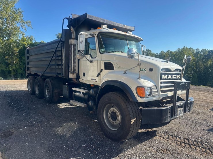 2006-mack-granite-cv713-image-9