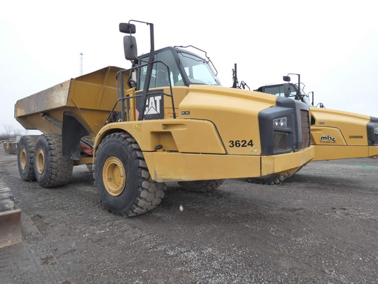 2013-caterpillar-740b-image-2