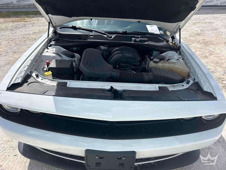 2023-dodge-challenger-coupe-image-7