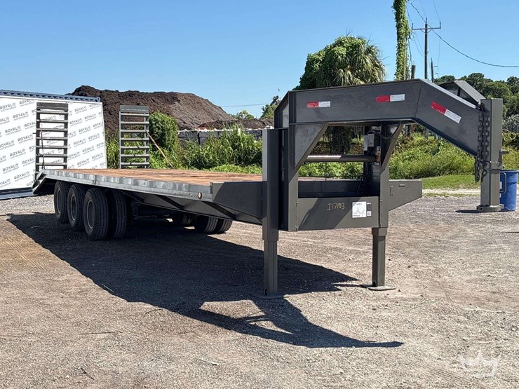 1996-ande-30ft.-gooseneck-tri-axle-flatbed-trailer-image-2