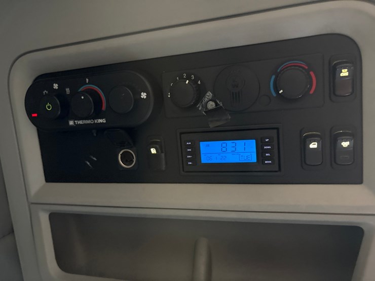 2018-kenworth-t680-image-89