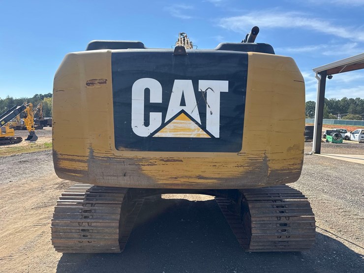 2013-caterpillar-320el-image-5