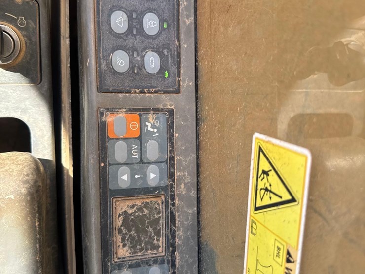 2007-caterpillar-312c-image-30