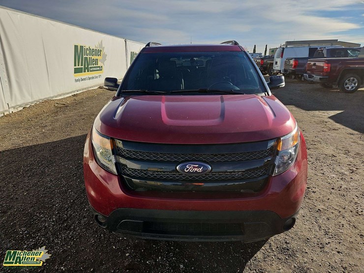 2015-ford-explorer-image-5