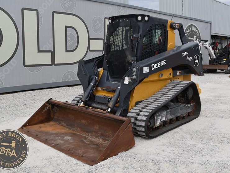 2024-deere-333g-image-1