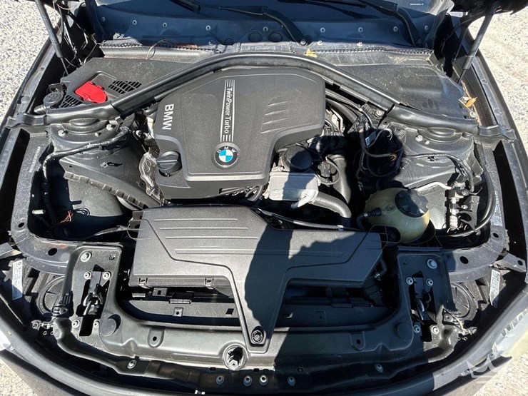 2012-bmw-328i-sedan-image-5