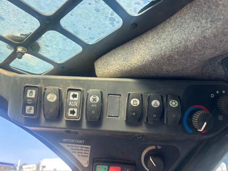 2019-deere-333g-image-21
