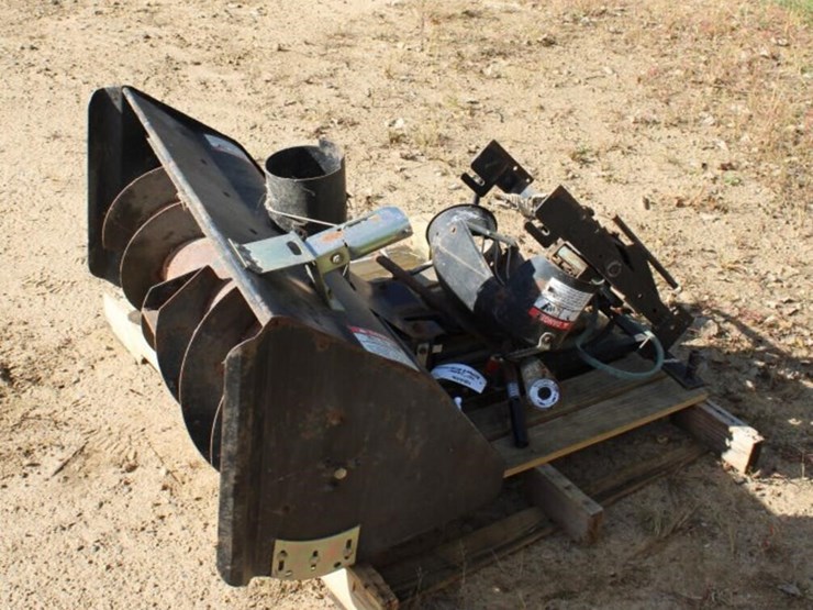 40"-snow-blower-attachment-image-9