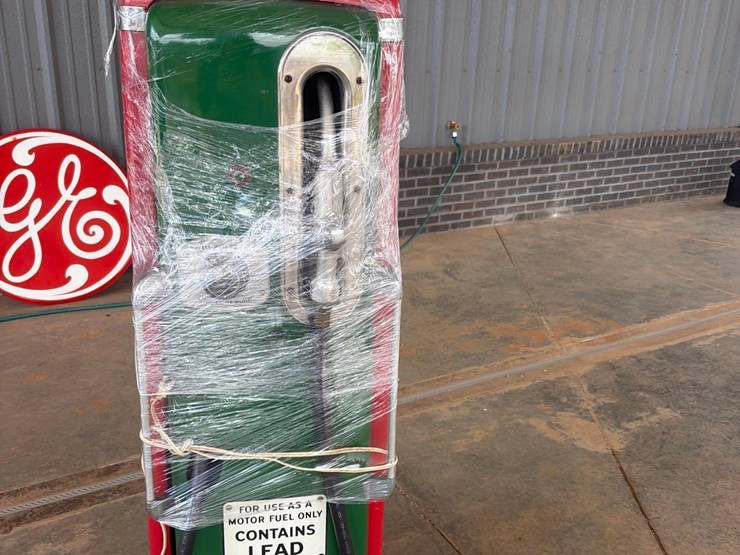 restored-vintage-gas-pump-fire-chief-texaco-image-2
