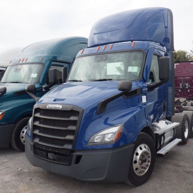 2022 FREIGHTLINER CASCADIA 116