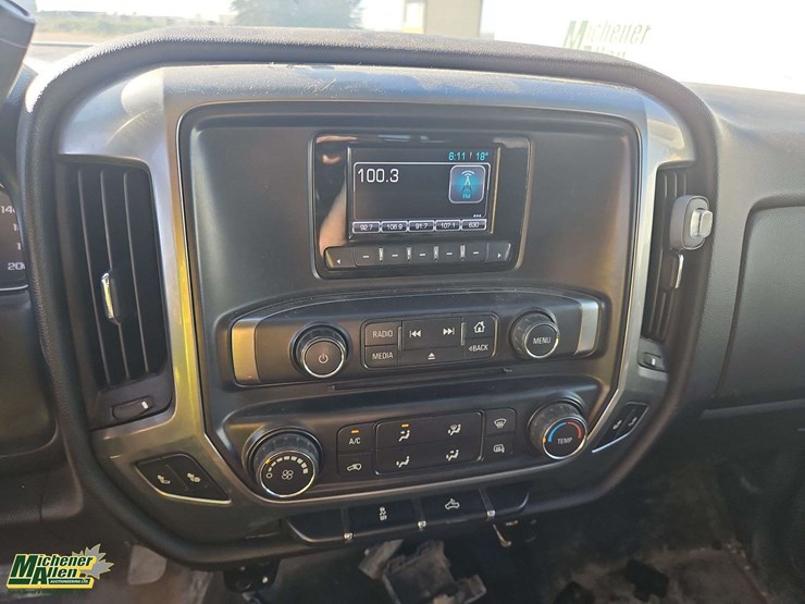 2015-chevrolet-silverado-2500hd-lt-image-20