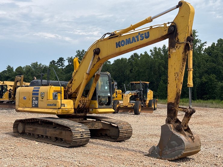 2014-komatsu-pc210-lc-10-image-7
