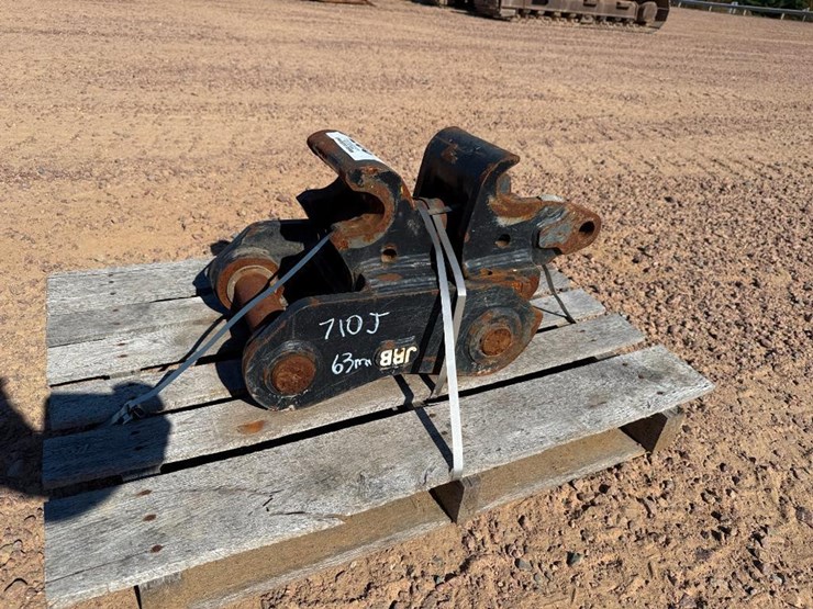 deere-710j-image-1