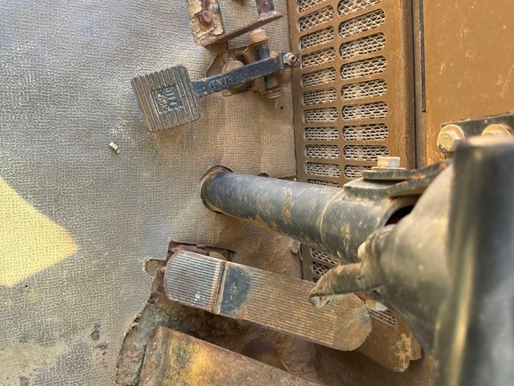 2000-caterpillar-613c-image-34