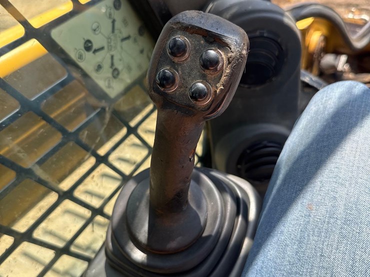 2019-caterpillar-289d-image-28