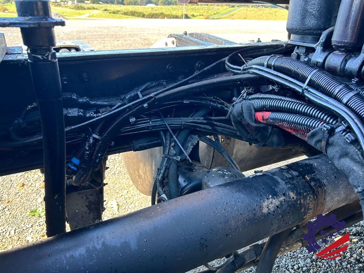 2016-peterbilt-367-image-91