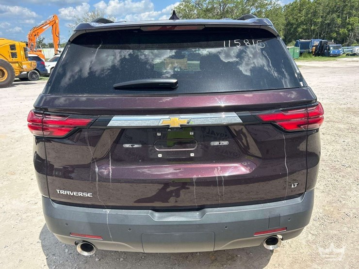 2022-chevrolet-traverse-image-25