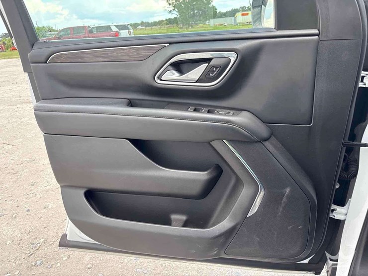 2022-chevrolet-tahoe-image-11