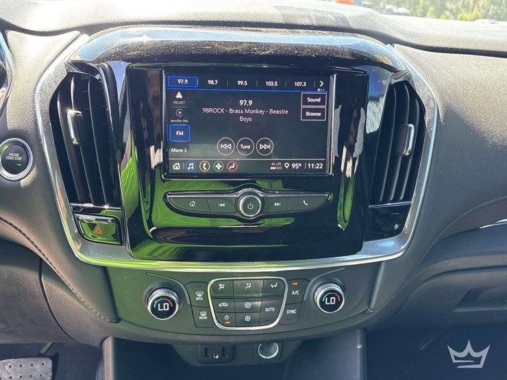 2022-chevrolet-traverse-image-17