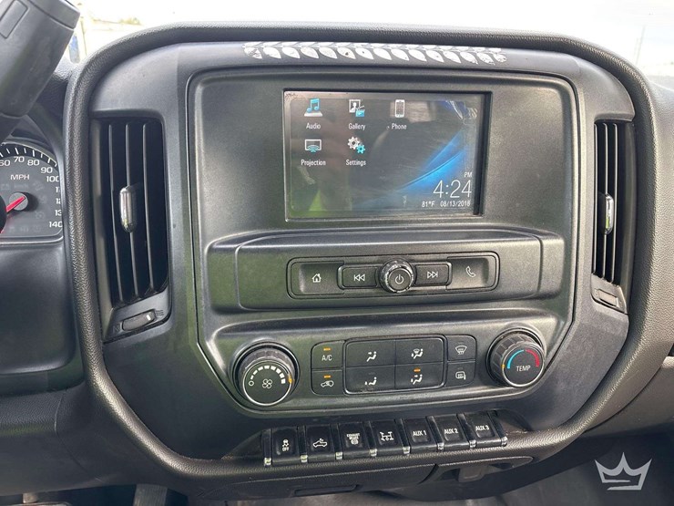 2018-chevrolet-silverado-3500-image-15