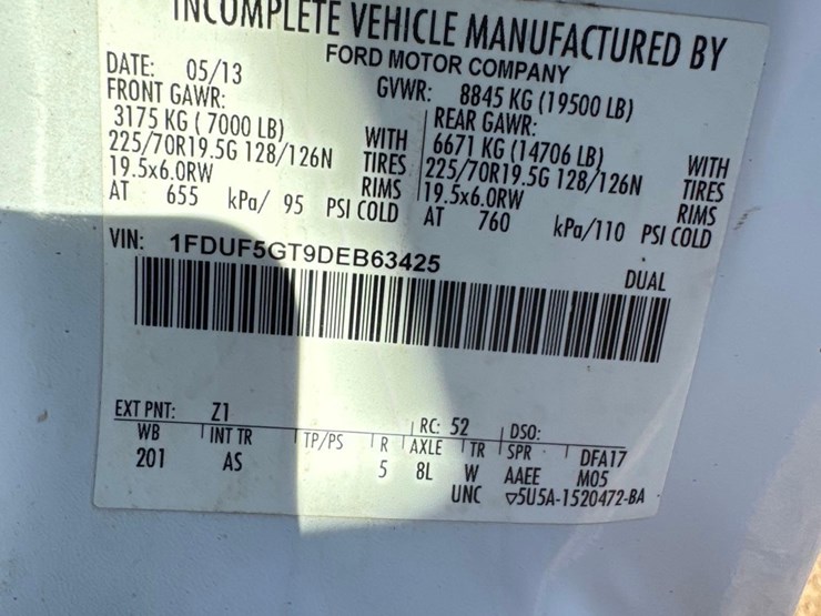 2013-ford-f550-image-10