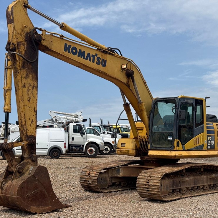 2013 KOMATSU PC210 LC-10