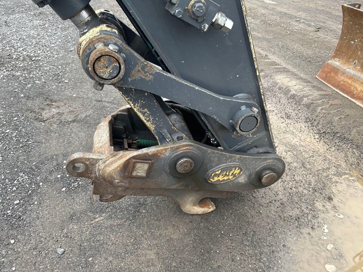 2023-deere-135-p-tier-image-70