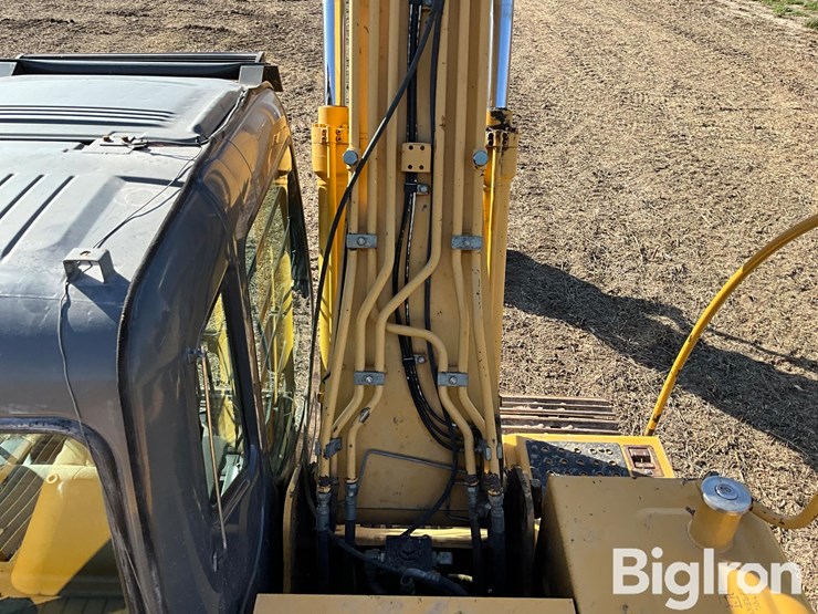 2005-deere-160c-lc-image-13