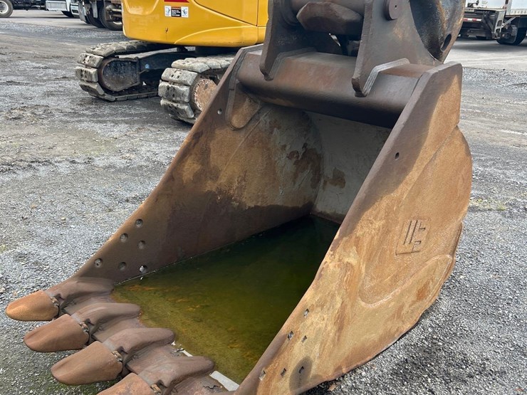 2023-john-deere-350-image-59