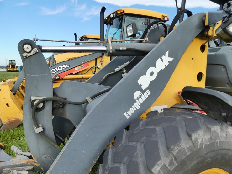 deere-304k-image-8