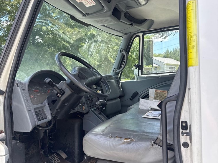 2006-international-durastar-4200-image-29