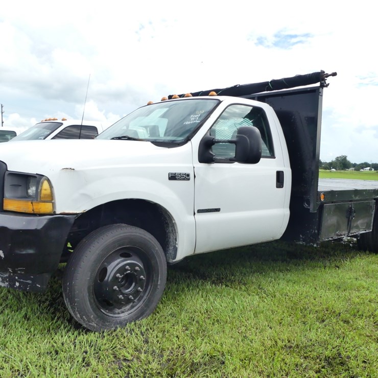 2001 FORD F550