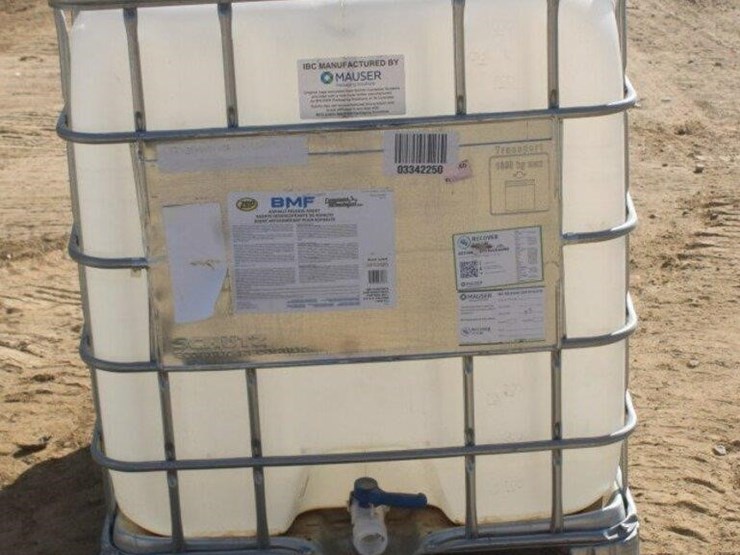 poly-tanks-in-cages-image-4