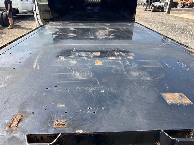 2020-ford-f350-xl-image-13