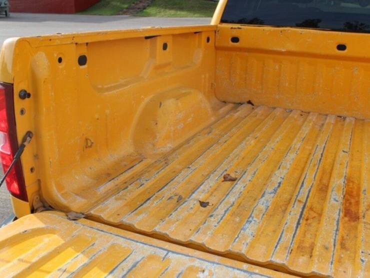 2012-chevrolet-silverado-1500-image-17