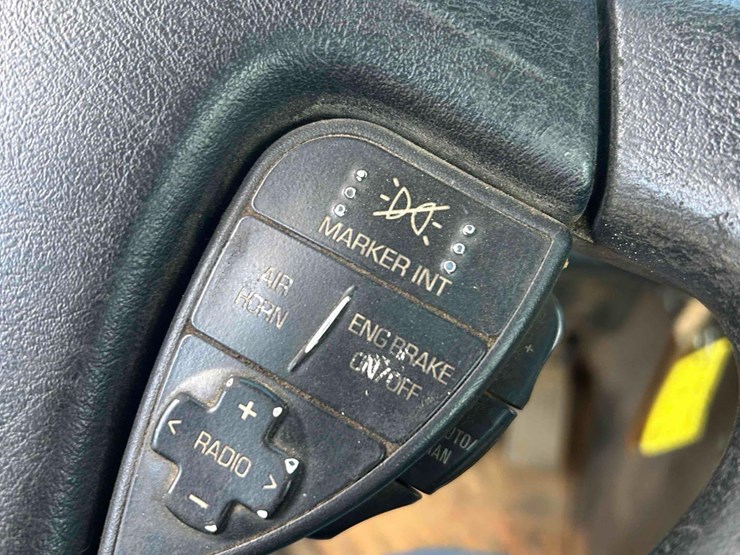 2015-international-prostar-image-47