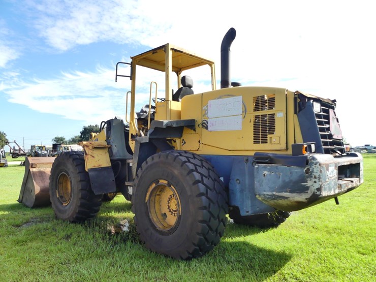 komatsu-wa320-image-4