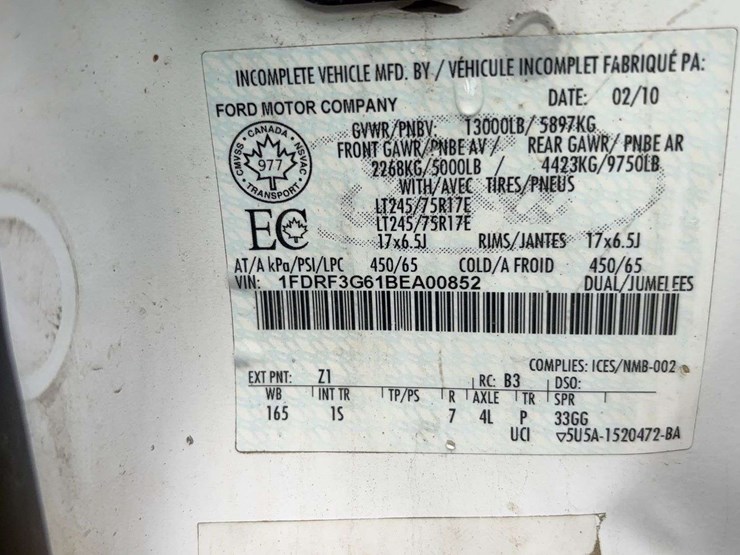 2011-ford-f350-image-40