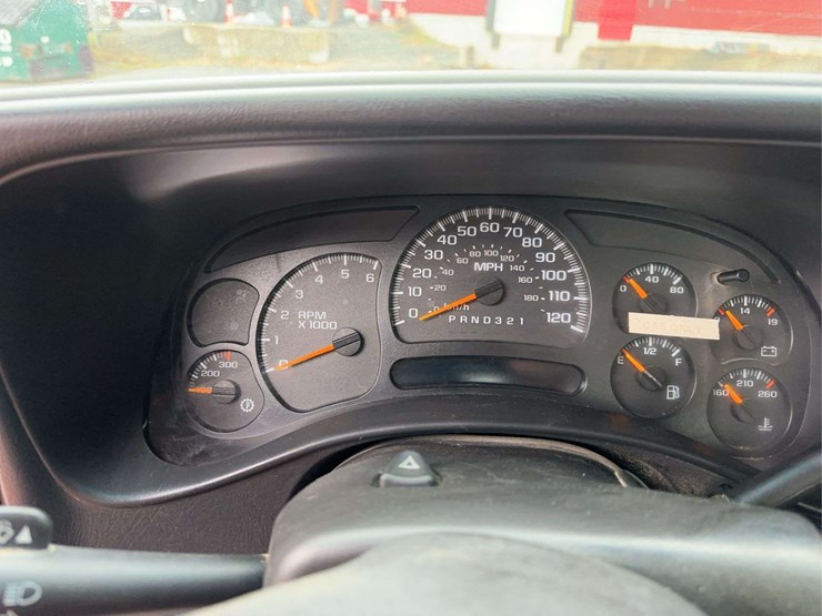 2006-chevrolet-silverado-3500-image-23
