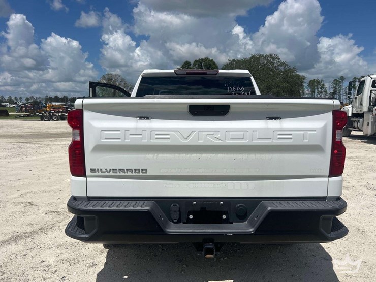 2022-chevrolet-silverado-1500-image-23