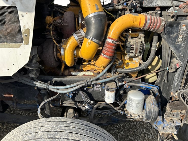 2006-caterpillar-c15-image-39